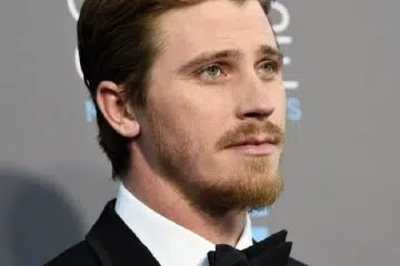 Garrett Hedlund biographie de l'acteur Américain et égérie du parfum La Nuit de l'Homme d'Yves Saint Laurent